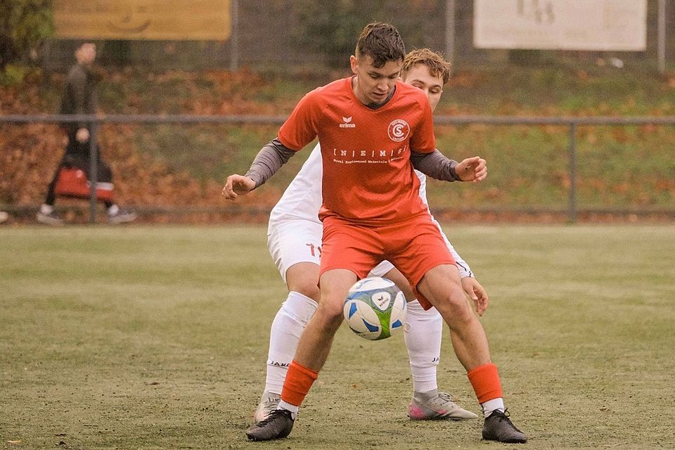 Rot-Weiß Lintorf ist am Sonntag zum Siegen verdammt.