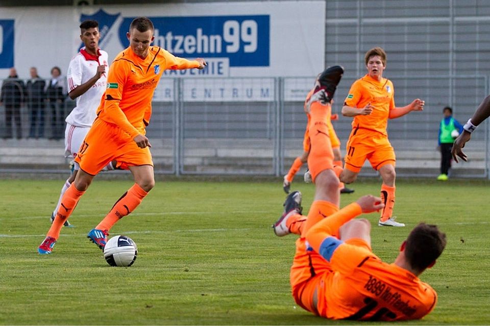 Ins Stolpern kam die Hoffenheimer U23 beim Heimspiel gegen die kleinen "Cluberer".  Foto: Uwe grün