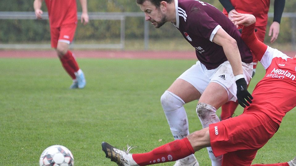 Mit einem lupenreinen Hattrick sicherte Sven Rotzer seinem FC Mertingen den 5:2-Sieg im Wiederholungsspiel gegen TSV Pöttmes.