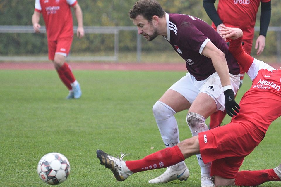 Mit einem lupenreinen Hattrick sicherte Sven Rotzer seinem FC Mertingen den 5:2-Sieg im Wiederholungsspiel gegen TSV Pöttmes.