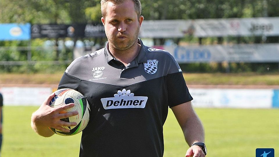 Sven Zurawka wird sich im kommenden Sommer nach nur einem Jahr wieder aus Rain verabschieden.