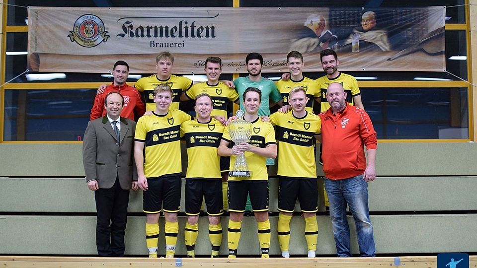 Das vierte Mal in Serie schnappte sich die SpVgg Stephanposching den Sieg beim "Goidhaibal"-Cup