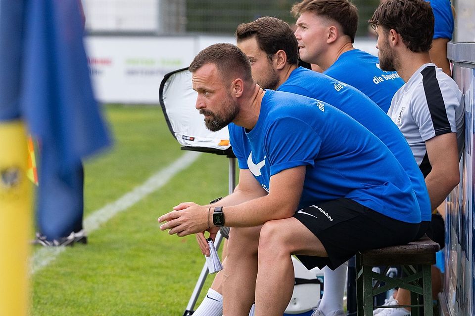 Erwartet von seiner jungen Mannschaft eine Steigerung in den nächsten Wochen beim Thema Reife: Felix Hirschnagl, Trainer vom TSV 1860 München II.