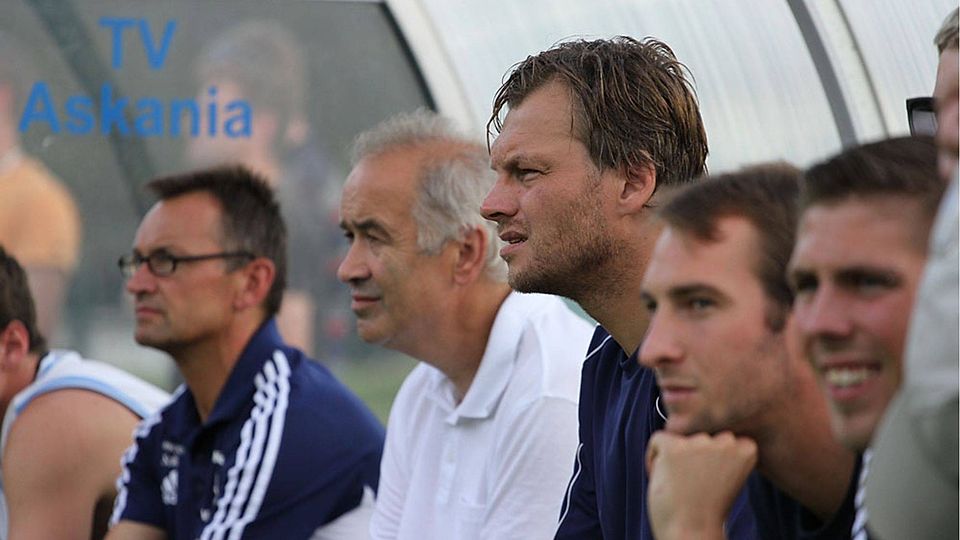 Bernburg-Coach Diedrich strebt mit seinem Team eine Top-Platzierung an. Foto: Rinke