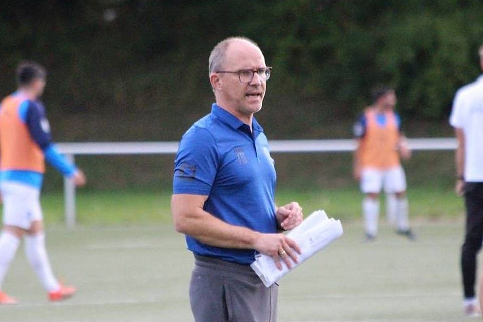 Thomas Scherzer bleibt Trainer des SV Germania Salchendorf. Der frühere Regionalliga-Spieler geht damit in seine sechste Saison am "Wüstefeld". 