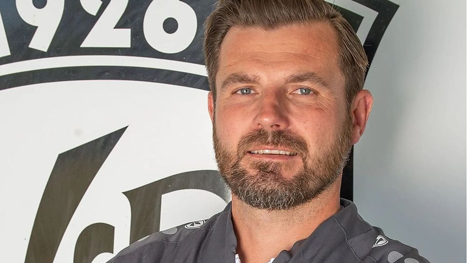 Philipp Siegert steht ab der Saison 2024/25 an der Außenlinie beim Kreisligisten SV Köhlberg-Röthenbach.
