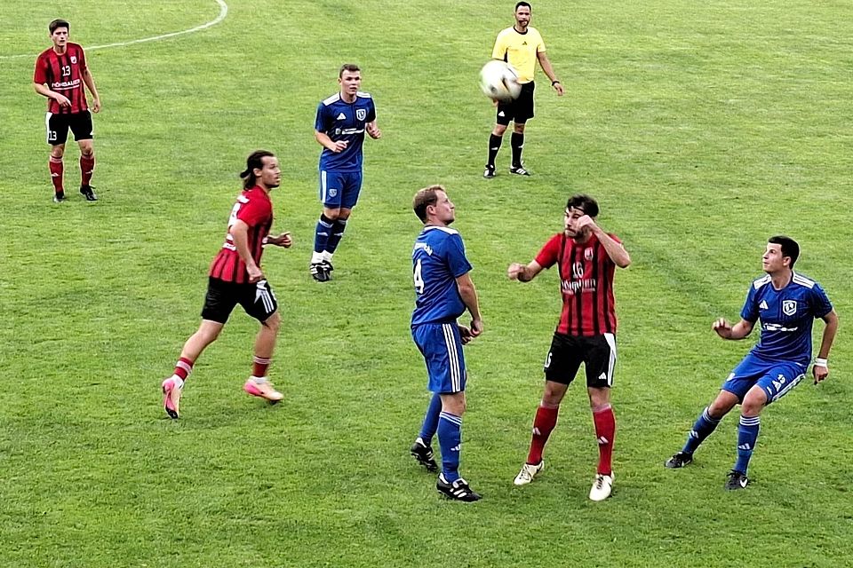 Luhe-Wildenau und Etzenricht lieferten sich ein zerfahrenes Landesliga-Derby.