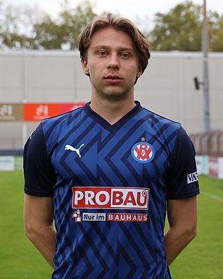 Artem Tesker