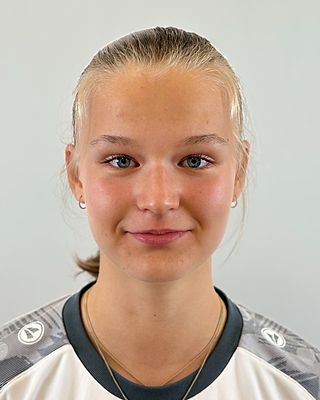 Carolin Jöns