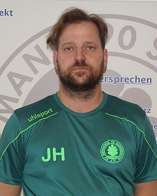 Jörg Hillert