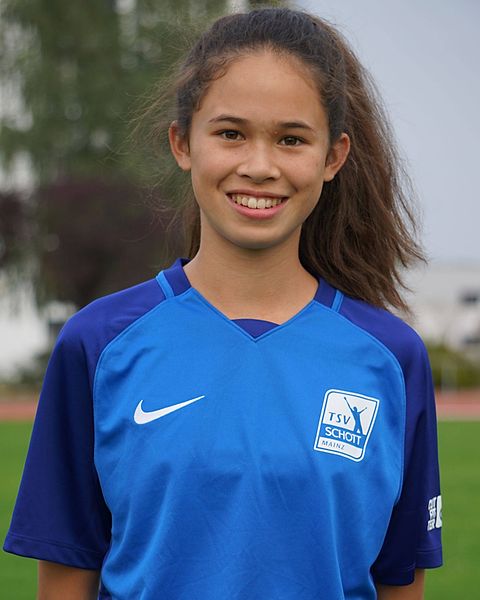 Sinah Mai-Ly Pott