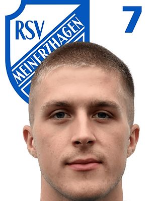 Jannik Selter