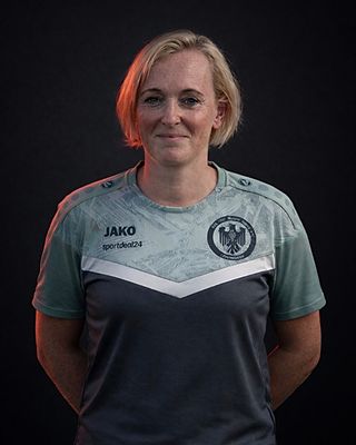 Claudia Stier