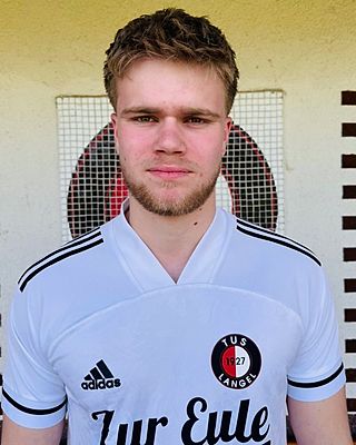 Jonas Lian Neeb