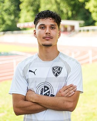 Efe Özcan