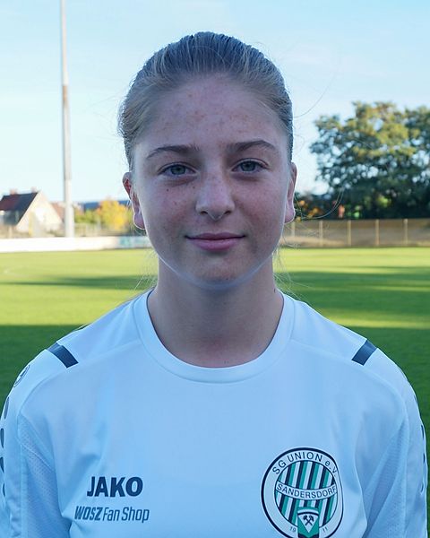 Lilly Laube