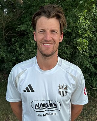 Simon Schröttle