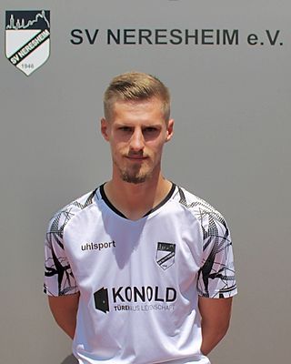 Dustin Holzner