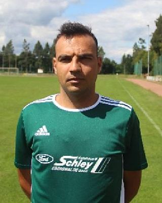 Farhad Tajik