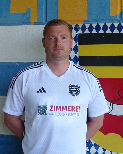 Foto: Helmut Schirdewahn
