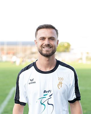Artan Menxhiqi