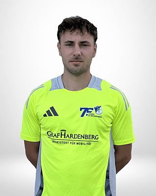 Yannic Becker