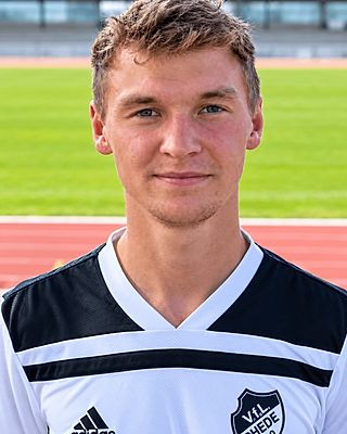 Oliver Tüshaus