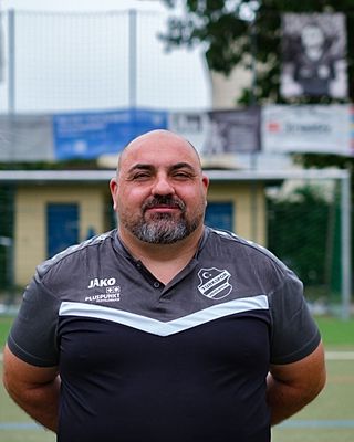 Özcan Demir