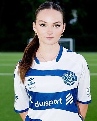 Alina Laura Wolyniec