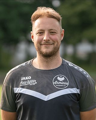 Dustin Arnold