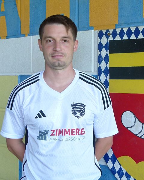 Foto: Helmut Schirdewahn