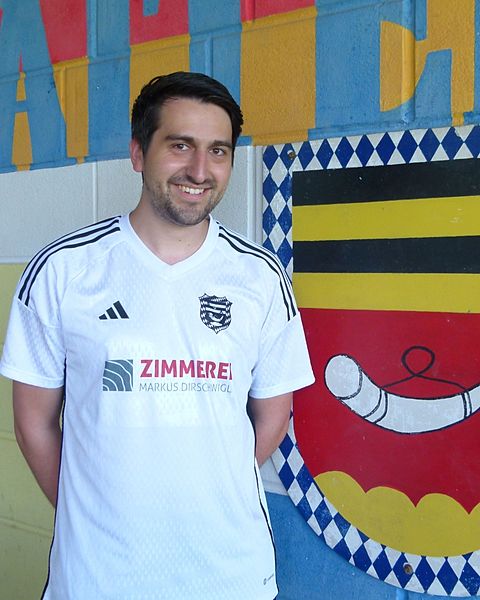 Foto: Helmut Schirdewahn