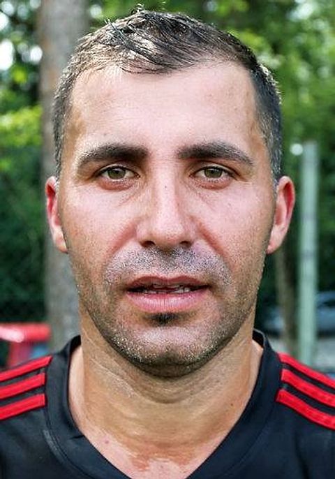 Foto: Portrait: Avni Lolluni Alem Mu