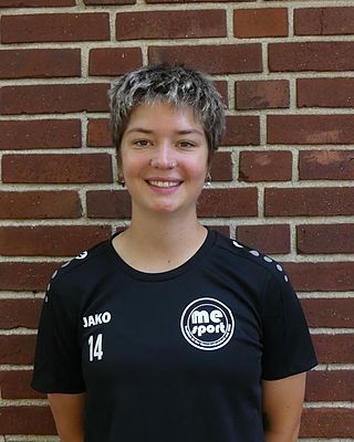 Luisa Niederstenschee
