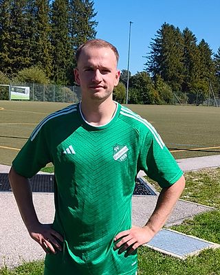 Elias Kuhnert