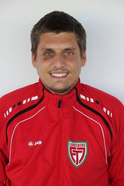 Foto: Portrait: Dominic Grashiller D