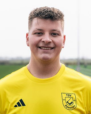 Lukas Borchert