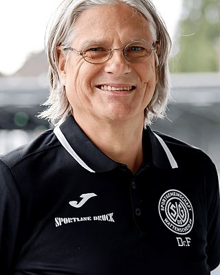 Dr. Andreas Falarzik