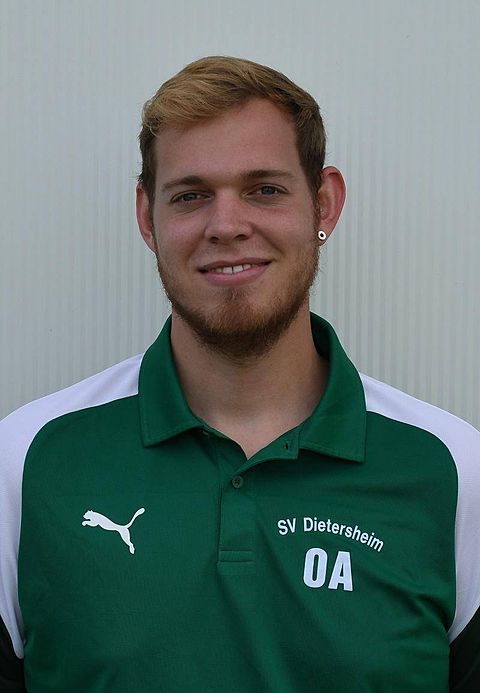 Foto: Portrait: Otti Adrian Ottenede