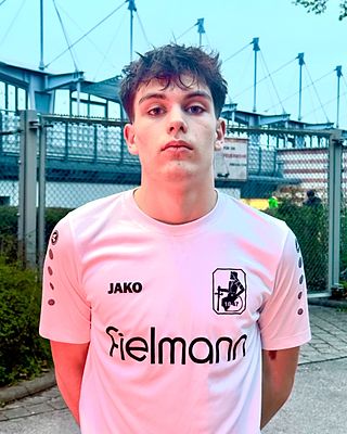 Luca Flügel