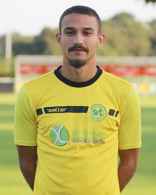 Tayron Benedens