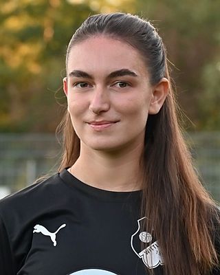 Emirjona Smaili