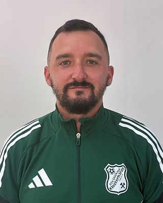 Nino Schlütter