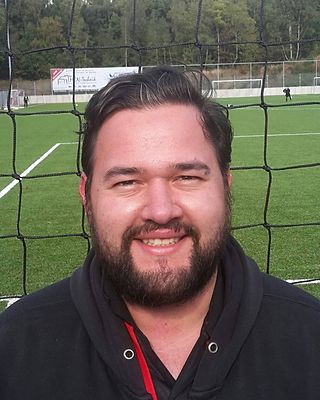 Dennis Osman Küsek