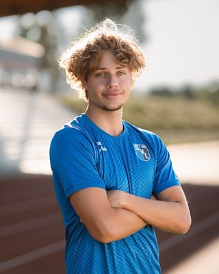 Niklas Wolf