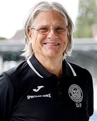 Dr. Andreas Falarzik