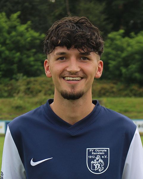Emre Yücel