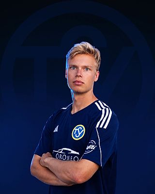 Lukas Bux