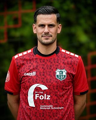 Yannick Momper