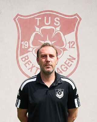 Dimitri Töws
